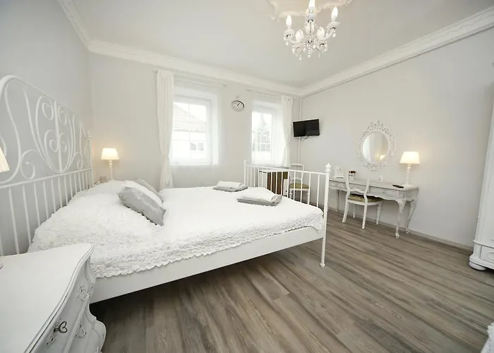 公寓 Videki Varazs Vendeghaz