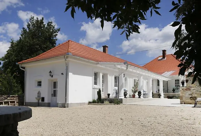 Videki Varazs Vendeghaz 公寓 Bogács